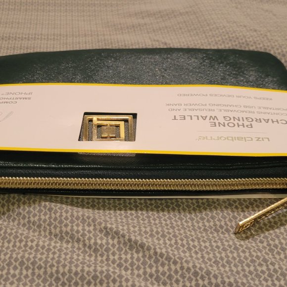 Liz Claiborne Power Bank Phone Charging Wallet Clutch in Forest Green NWT - Picture 12 of 13